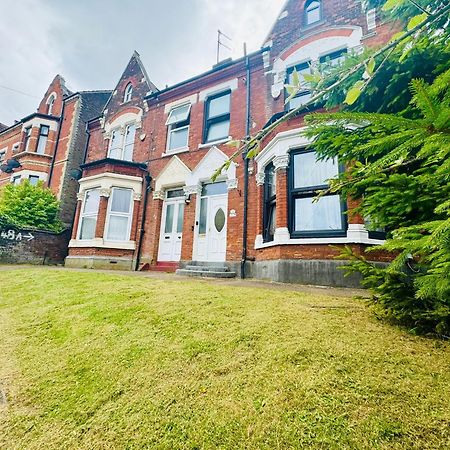Hotel Am Victorian House Luton  Zewnętrze zdjęcie